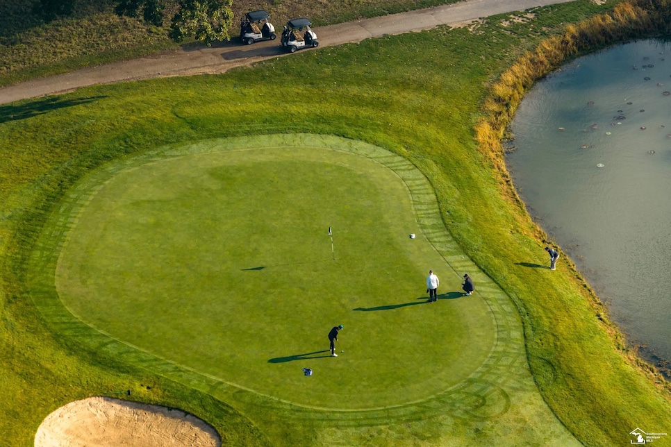 /content/dam/images/golfdigest/fullset/2023/1/carrington (2).jpeg